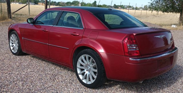 2007 CHRYSLER 300C SRT (25).jpg